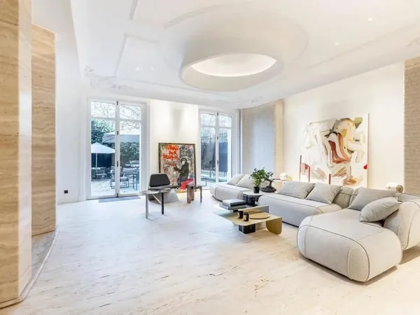 Appartement 4 pièces 285 m² 