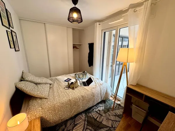 Appartement Location Clichy 6p 20m² 850€