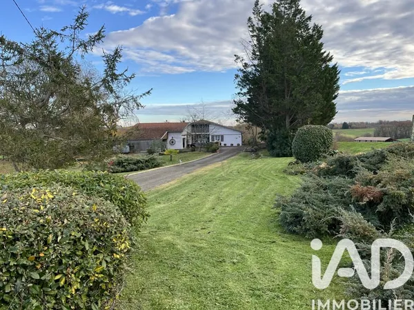 Maison 7 pièces 136 m²