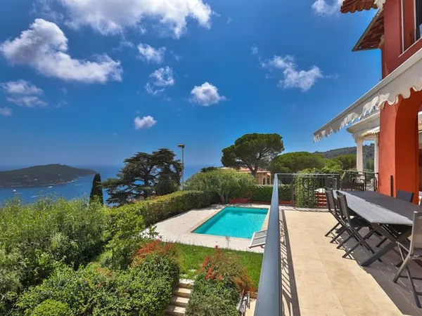 Maison 6 pièces 426 m² 