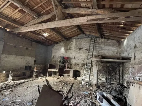 Entrepôt 2 pièces 191 m² 