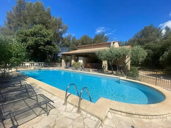 Villa 350 m² 