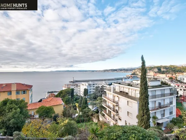 Maison 5 pièces 251 m² 