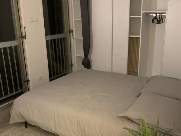 Appartement Location Paris 19e Arrondissement 4p 25m² 990€