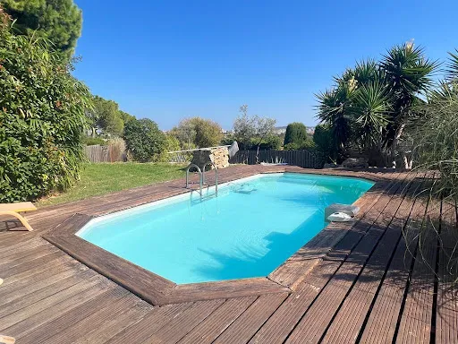 Maison 8 pièces 250 m² 