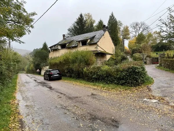 Maison à rénover à Anost, dans le Morvan, Bourgogne 