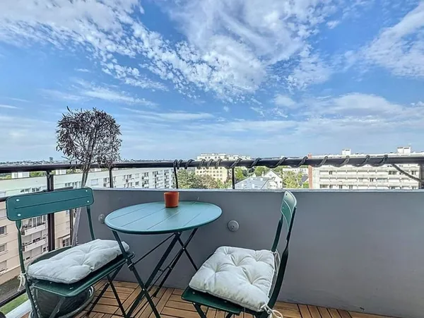 EXCLUSIVITE - CAEN - Appartement de 4 pièces avec 2 chambres 