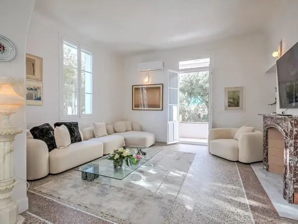Location - Superbe villa familiale avec piscine et vaste jardin paysager 