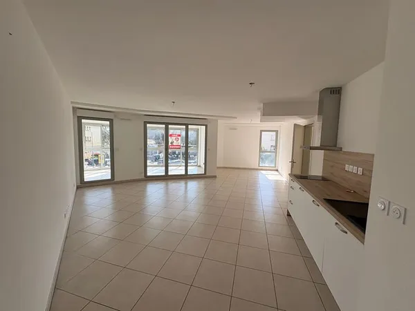 Local professionnel 2 pièces 65 m² 