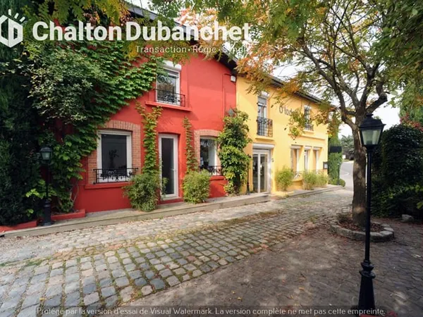 Bureaux 495 m² 