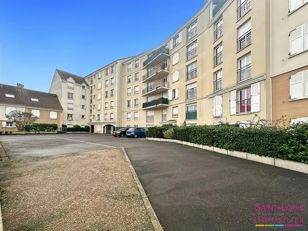 Poissy dans résidence calme et verdoyante F3 de 72 m²