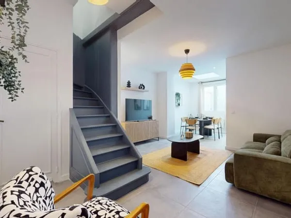Appartement 6 pièces 103 m² 