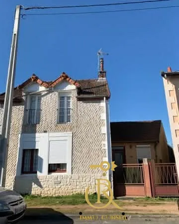 Maison-108 m² 