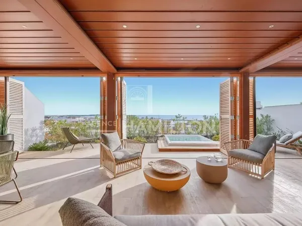 Cannes - Villa sur le toit d'exception, à quelques pas du Vieux 