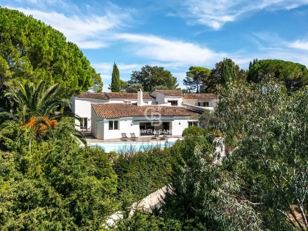 Jolie villa familiale dans un domaine fermé 