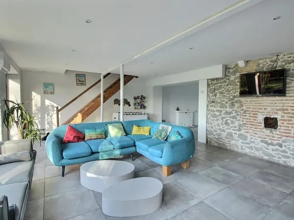 Belle maison familiale avec piscine 