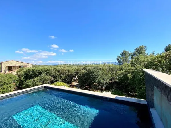 Maison 4 pièces 200 m² 