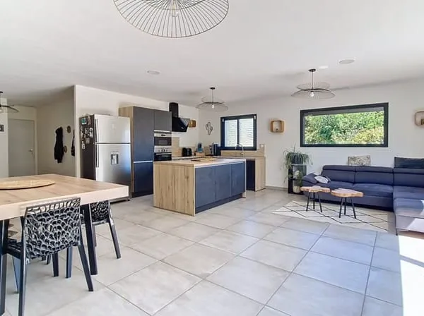 Magnifique Villa 140 m2 avec piscine 