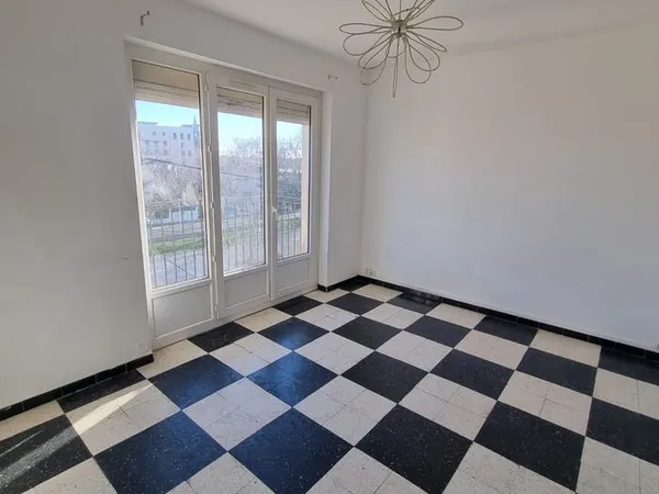 Appartement T1 à Arles vers MOPA