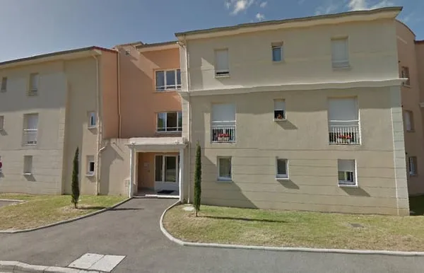 APPARTEMENT T3 - 75.32 M2 AVEC JARDIN ET GARAGE 