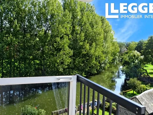 Maison, Putanges le Lac. Deux salle de reception, quatre chambres, jardin, garage, vues sur la 