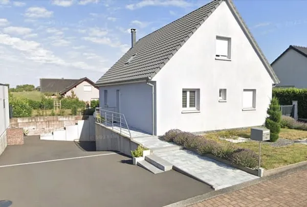 Danne-et-Quatre-Vents (57370) Maison moderne de 130m2 F5, garage, jardin, terrains 597m2. 