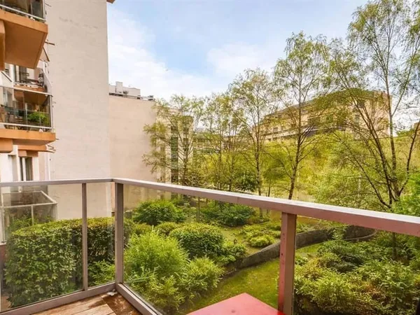 Paris 20 - Gambetta - Appartement 2p - Balcon - Vue jardin 