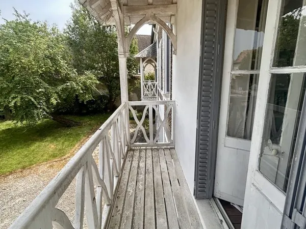 Maison 7 pièces 235 m²