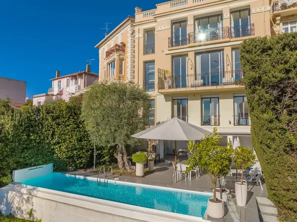 Maison 3 pièces 237 m²