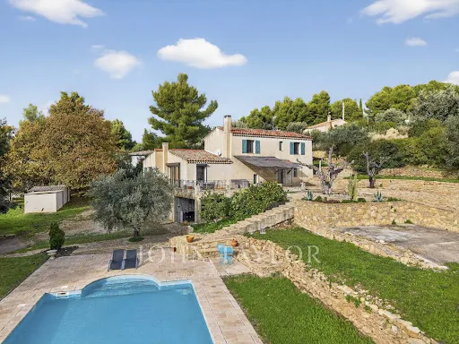 Maison 4 pièces 170 m² 