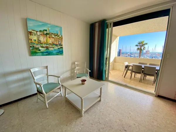 GRAND T3 DE 73M2 PLEIN SUD, VUE MER ET PORT-TERRASSE DE 16M2 (GARAGE EN OPTION) 