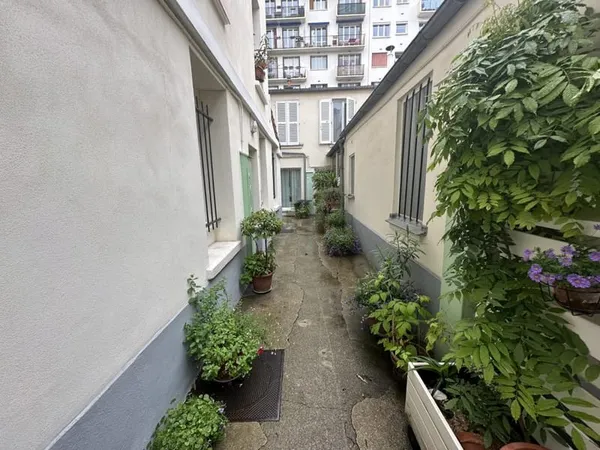 Deux pièces - Paris 20 - 33m² 