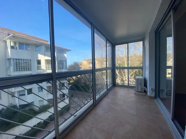 A LOUER 2P 50 m2 RESIDENCE LES HESPERIDES PRADO 