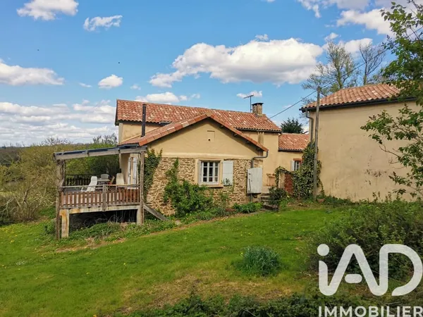 Maison 9 pièces 233 m²