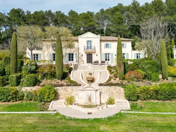Maison 7 pièces 500 m² 