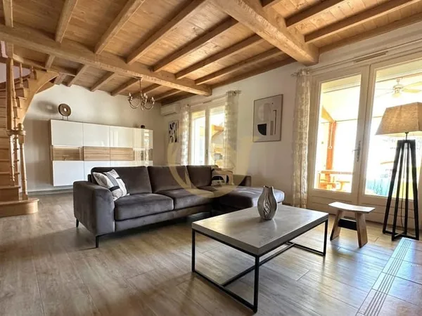 Maison 8 pièces 178 m²