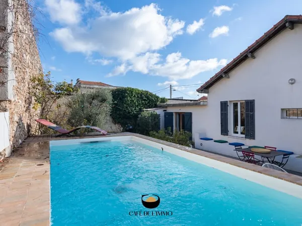 BEAUMONT - MAISON FAMILIALE AVEC PISCINE 