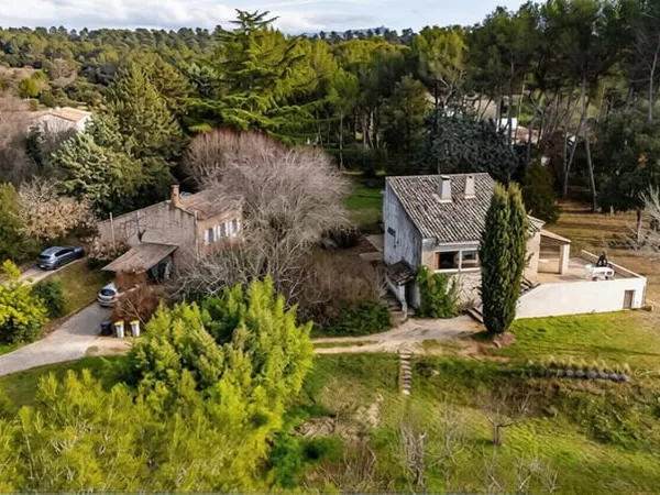 Maison 5 pièces 230 m² 