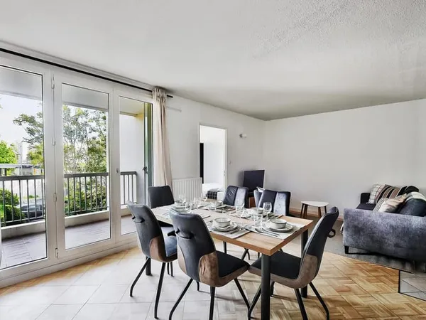 Appartement 1 pièce 77 m² 