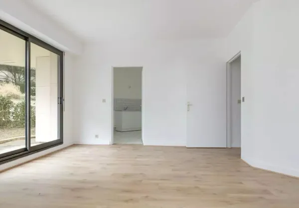 appartement T2 rénové à vendre LEVALLOIS PERRET 92300, surface 45 m2 avec un jardin de 20 m2