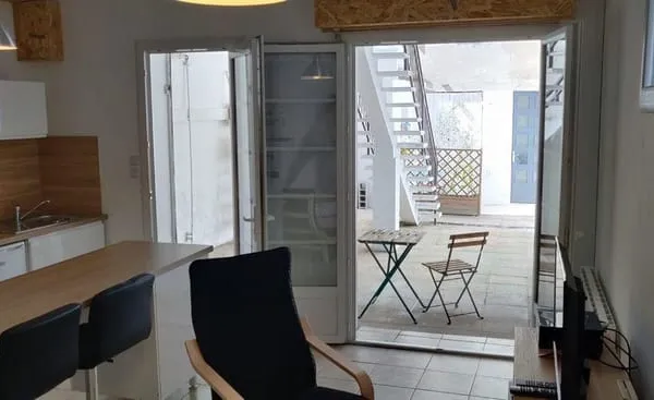 Studio spacieux et lumineux de 23m2, terrasse 