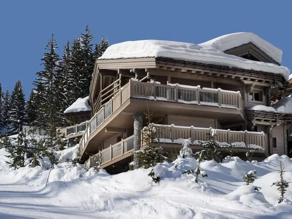 Courchevel 1850 : Chalet de Luxe avec Piscine & Ski-in 