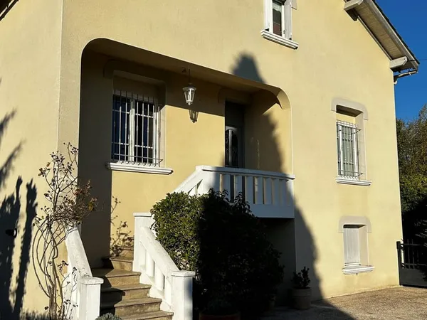 Maison 9 pièces 216 m² 