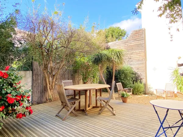 UNE MAISON DE VILLE 160M2 SH, AVEC JARDIN ET GARAGE 50M2, SECTEUR PLACE DE BELGIQUE, A PERPIGNAN