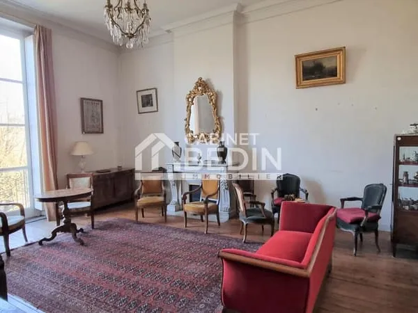 Appartement 6 pièces 162 m² 
