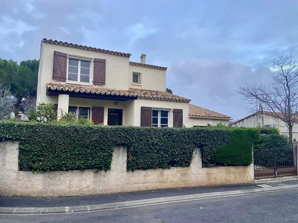 MONTBLANC - MAISON INDIVUDUELLE DE TYPE 4 AVEC JARDIN - TERRASSE ET GARAGE 