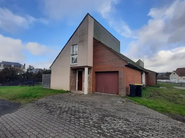 À MAYET : MAISON T3 de 69 m² environ 