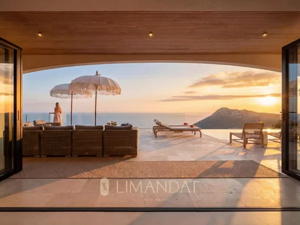 La Turbie - Villa néoprovençale - 6 chambres, piscine à débordement chauffée & vue mer 