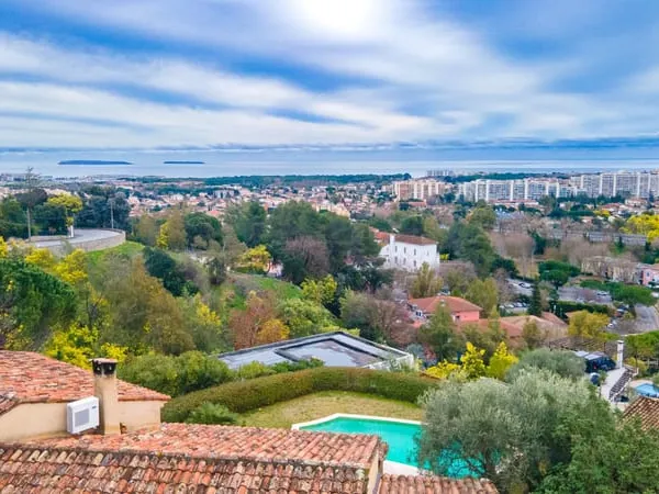 Maison 6 pièces 215 m² 