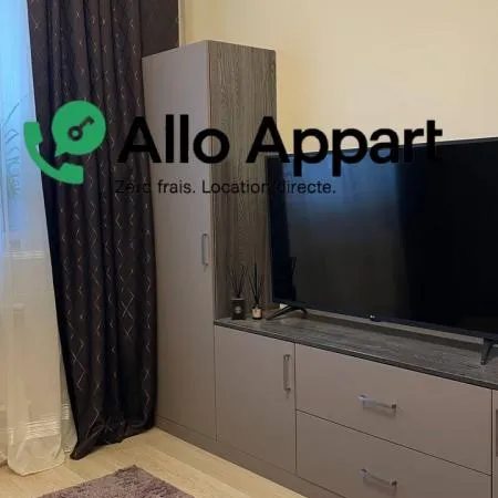 Studio meublé - 23 m² - Paris 14e (rue de Vaugirard, métro Montparnasse-Bienvenüe) 
